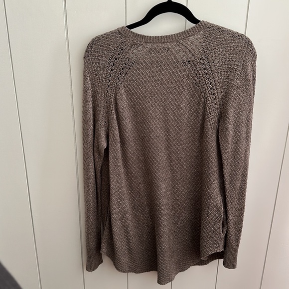 Sweater - Picture 6 of 6